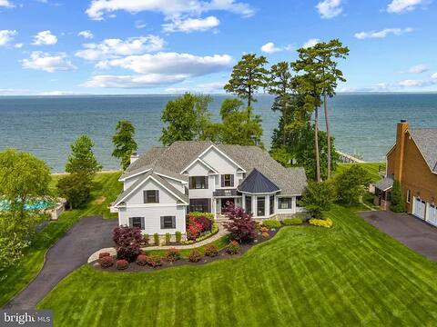 Waterfront Chesapeake mansion - Panoramic Bay view