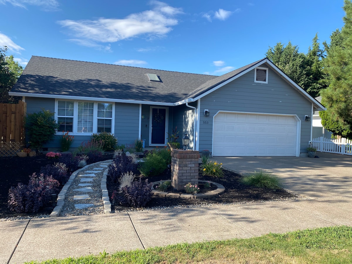 All the comforts of home! Houses for Rent in Eugene, Oregon, United