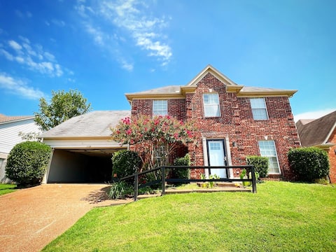 Spacious 4BR Home | BBQ+Hammock+outdoor seating