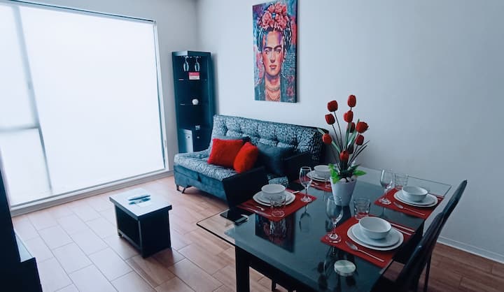 Salon-salle à manger avec fauteuil inclinable et service complet pour 6 personnes