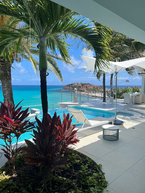 2 Bedroom Ocean Front Villa, Private Infinity Pool