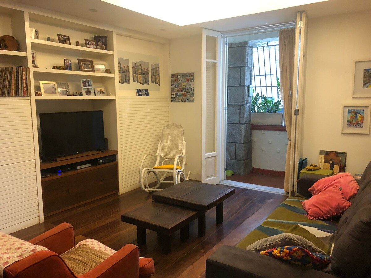 Airbnb em destaque: Jd. Botânico, charming apartment em Jardim Botânico