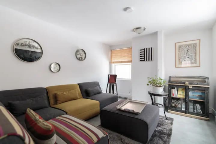 Quebec Heritage House (Griffintown) gallery image 3