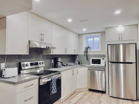 Top Airbnb: Modern 2 Bedroom Basement in Milton