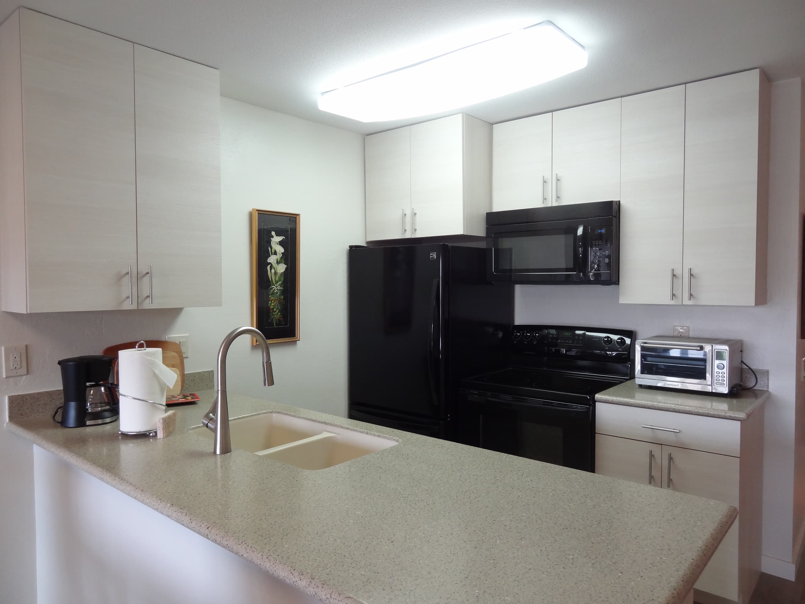 Hale Kamaole condo, across from Kama'ole Beach III - Image 2