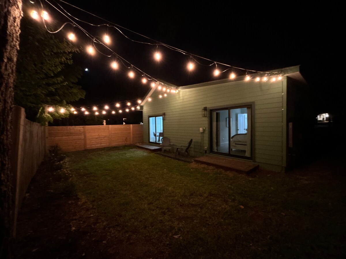 Quiet, Charming, Central to Domain & UT/Downtown