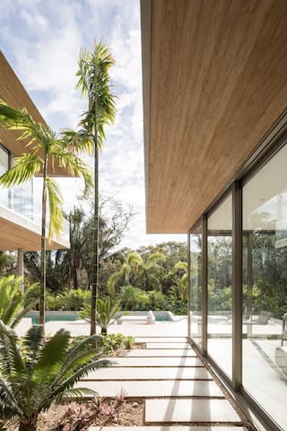 Playa Guiones Family Luxury