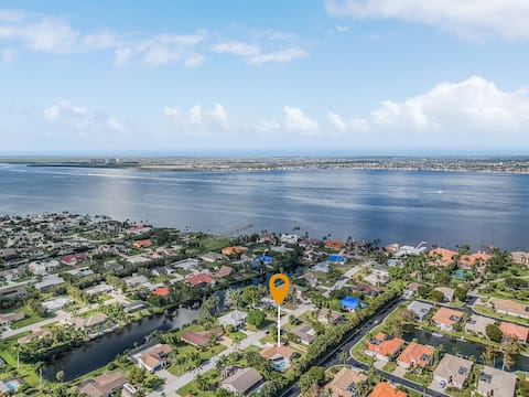 Winter escape! Heated Pool + Spa | 2 King Suites