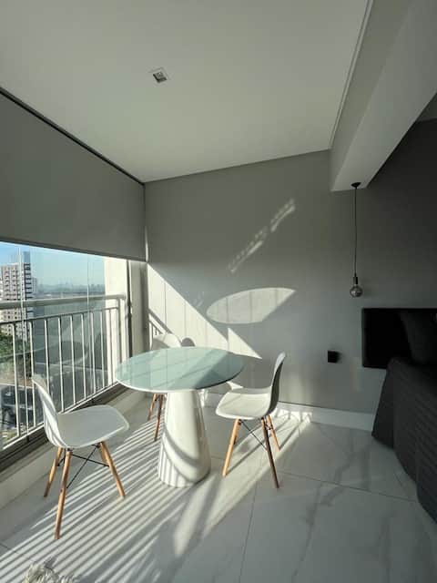 Airbnb em destaque: 35 m2 studio next to Metro 162 em São Paulo