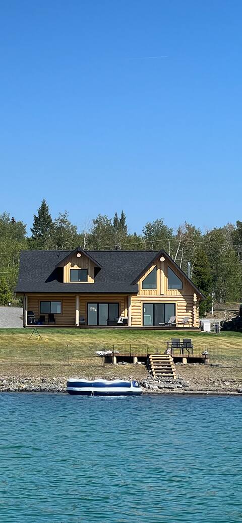 The Little Cabin, that is not so little