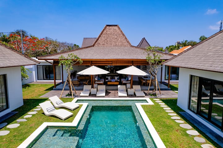 Villa 6BDR Seminyak à New-exclusive - Maisons à louer à Kuta, Bali,  Indonésie - Airbnb