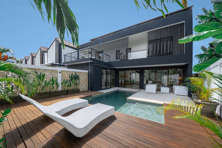 Contemporary Stylish 3-bedroom Villa In Canggu - Canggu