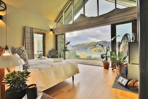 Luxury residence on the shores of Lake Windermere