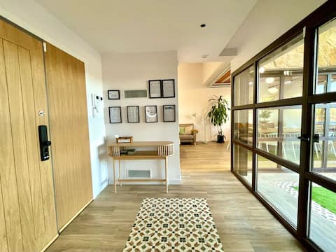 Popular Airbnb listing: The Cypress of Valdeprados in Castilla Y León