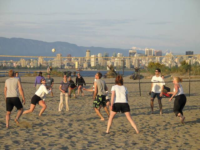 MacKenzie House: Kitsilano Charm gallery image 5