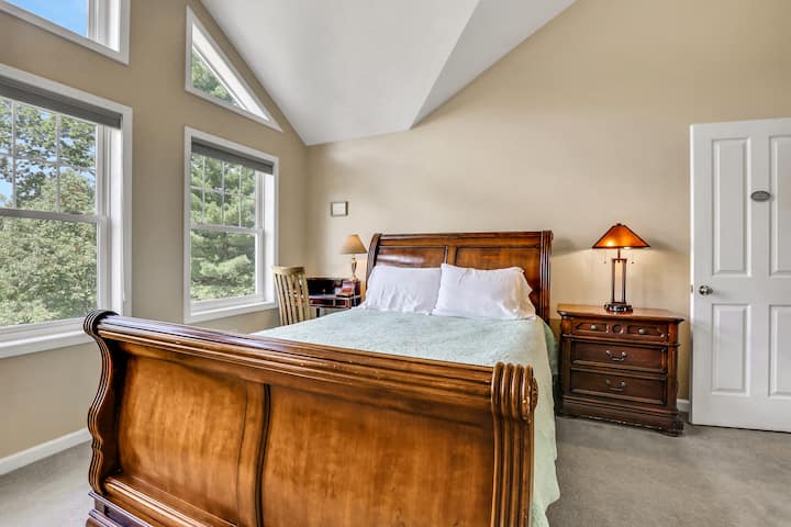 Dream Catcher Suite 4 At Moondance Ridge Suites - New Paltz, NY