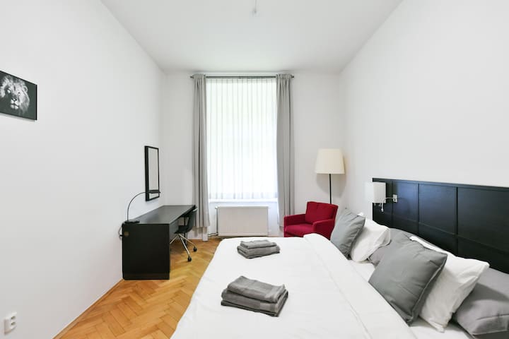 Petrin Garden 3BR Apartment # 3 by WSP Apartments