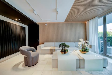 Luxury Apartment in Bay Harbor Island