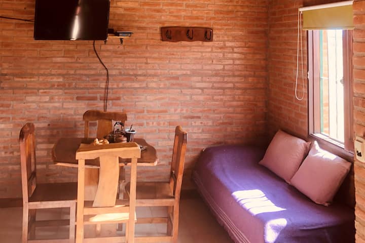 Всекидневна Трапезария - единично легло 