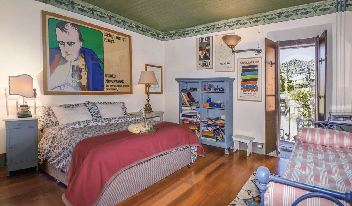 ห้องนอน n. 2 พร้อมเตียงคู่และระเบียง 