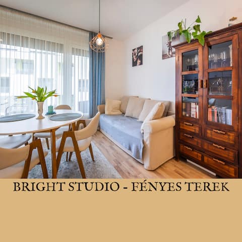 R22 Downtown digital nomad luxury studio