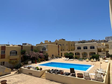 The White Orchid Suite