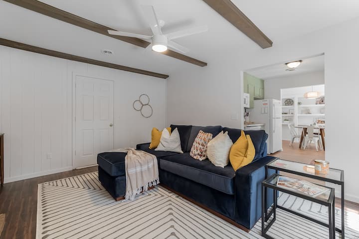 Elon 3br Escape | Walk To Campus | Patio + Bbq - Burlington