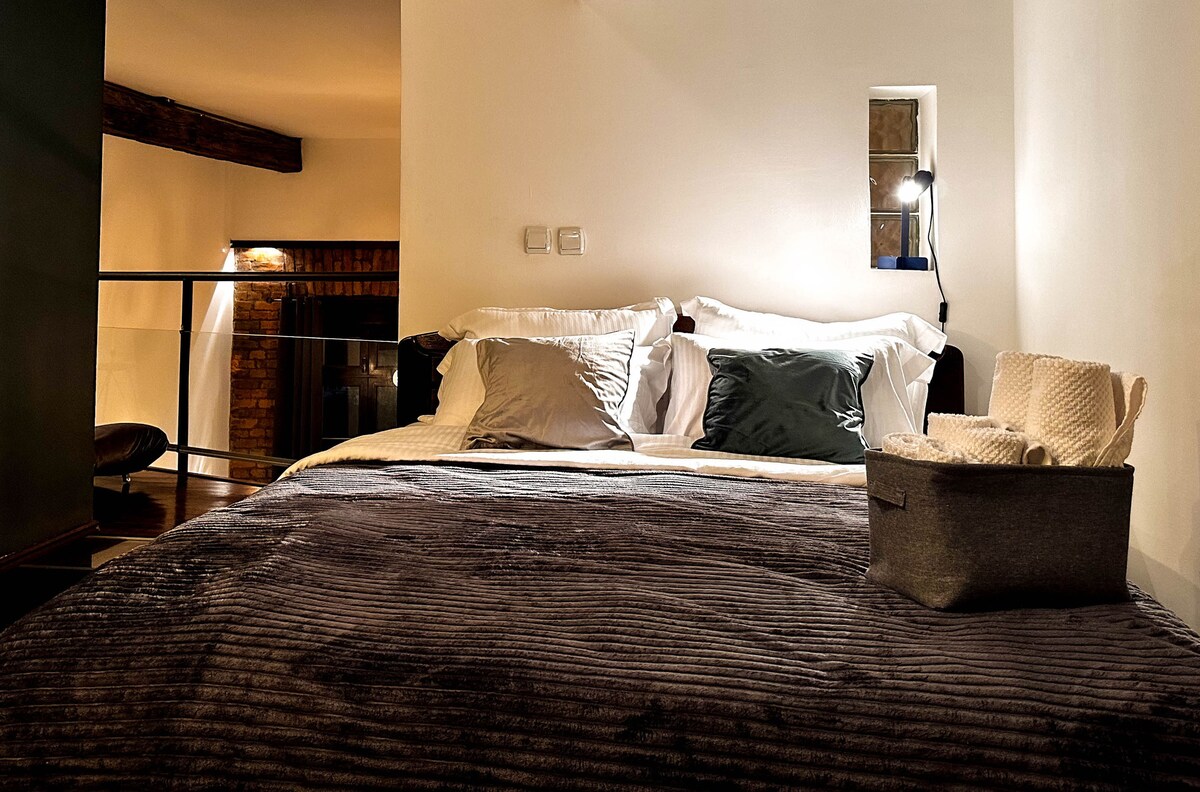 [Chumba cha kulala] Furahia usingizi wa usiku wa kupumzika kwenye kitanda chenye ukubwa wa kawaida