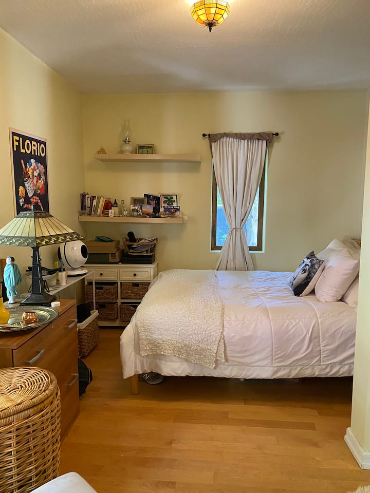 غرفة النوم 1