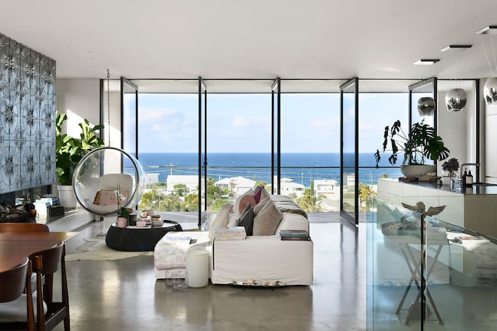 Eyrie House – Sunshine Beach Ocean Views