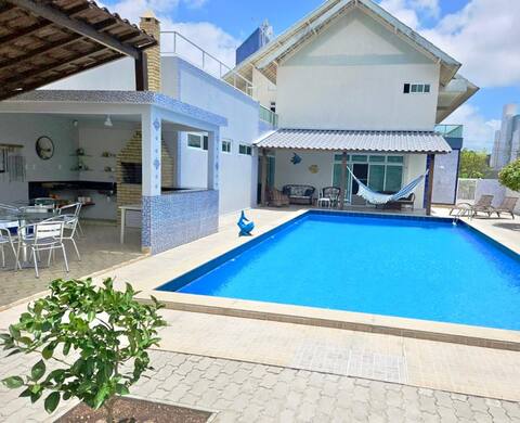 Luxurious House 350m from Praia