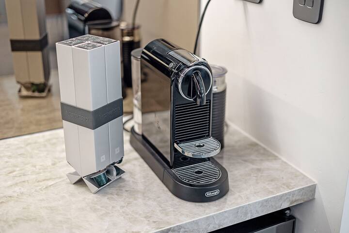 Exquisite Oasis Family Retreat gallery image 5