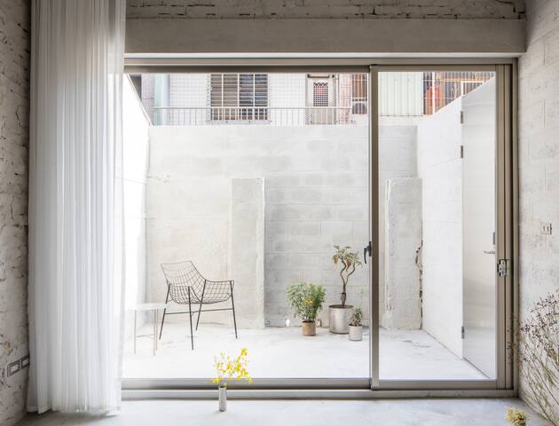 German Design/kitchen/private courtyard/10mins MRT gallery image 5