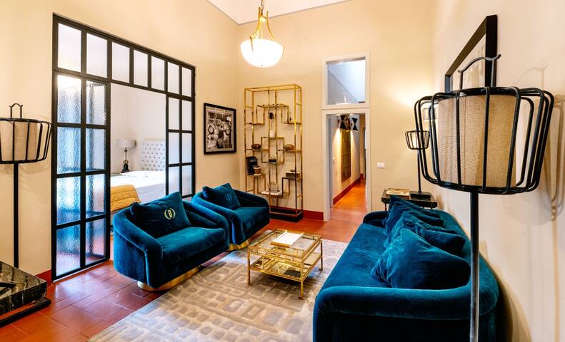 Lussuoso appartamento in Piazza de Carmine. gallery image 4