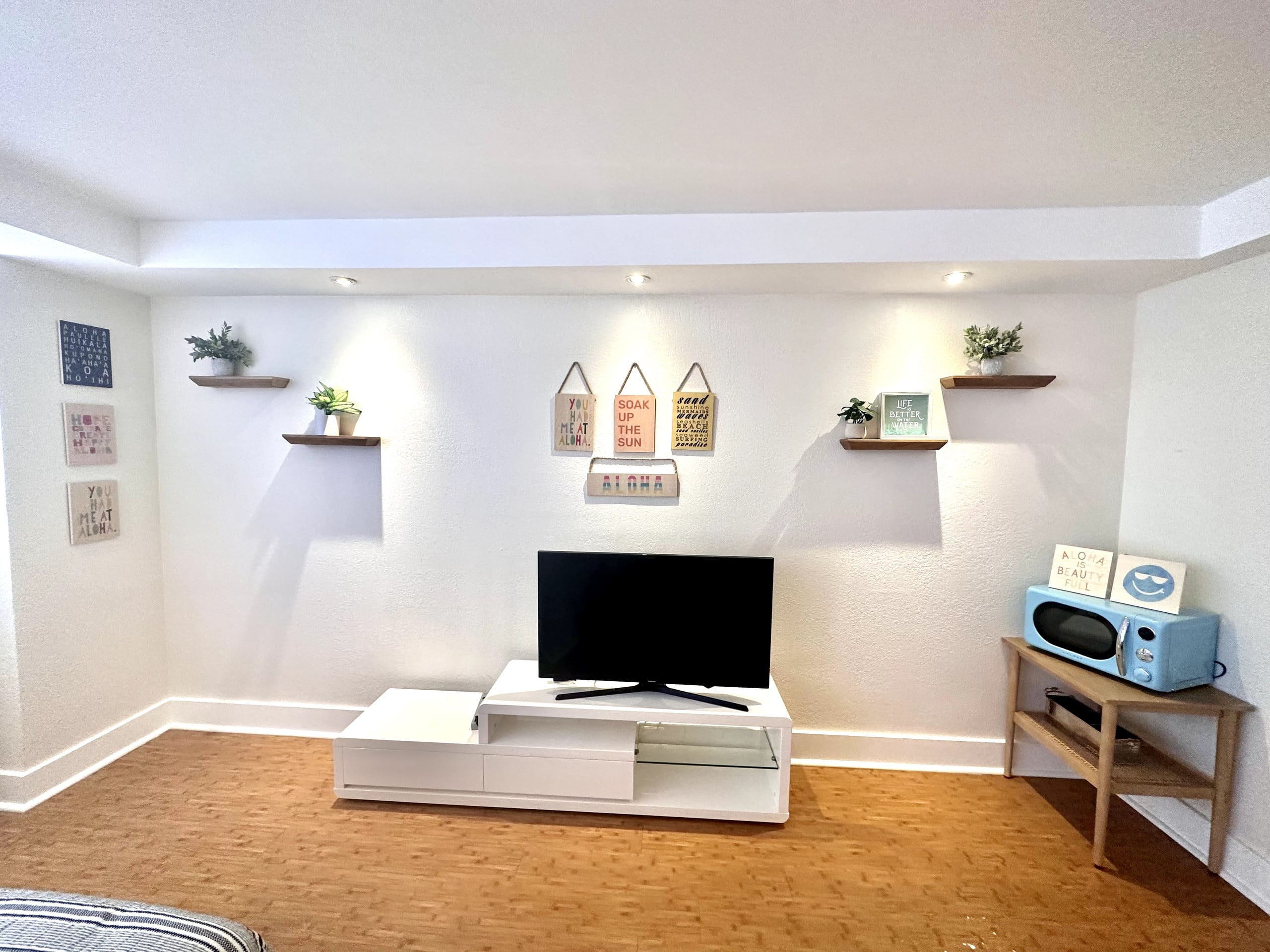 Condo in Honolulu · ★4.91 · Studio · 1 bed · 1 bath - Image 1