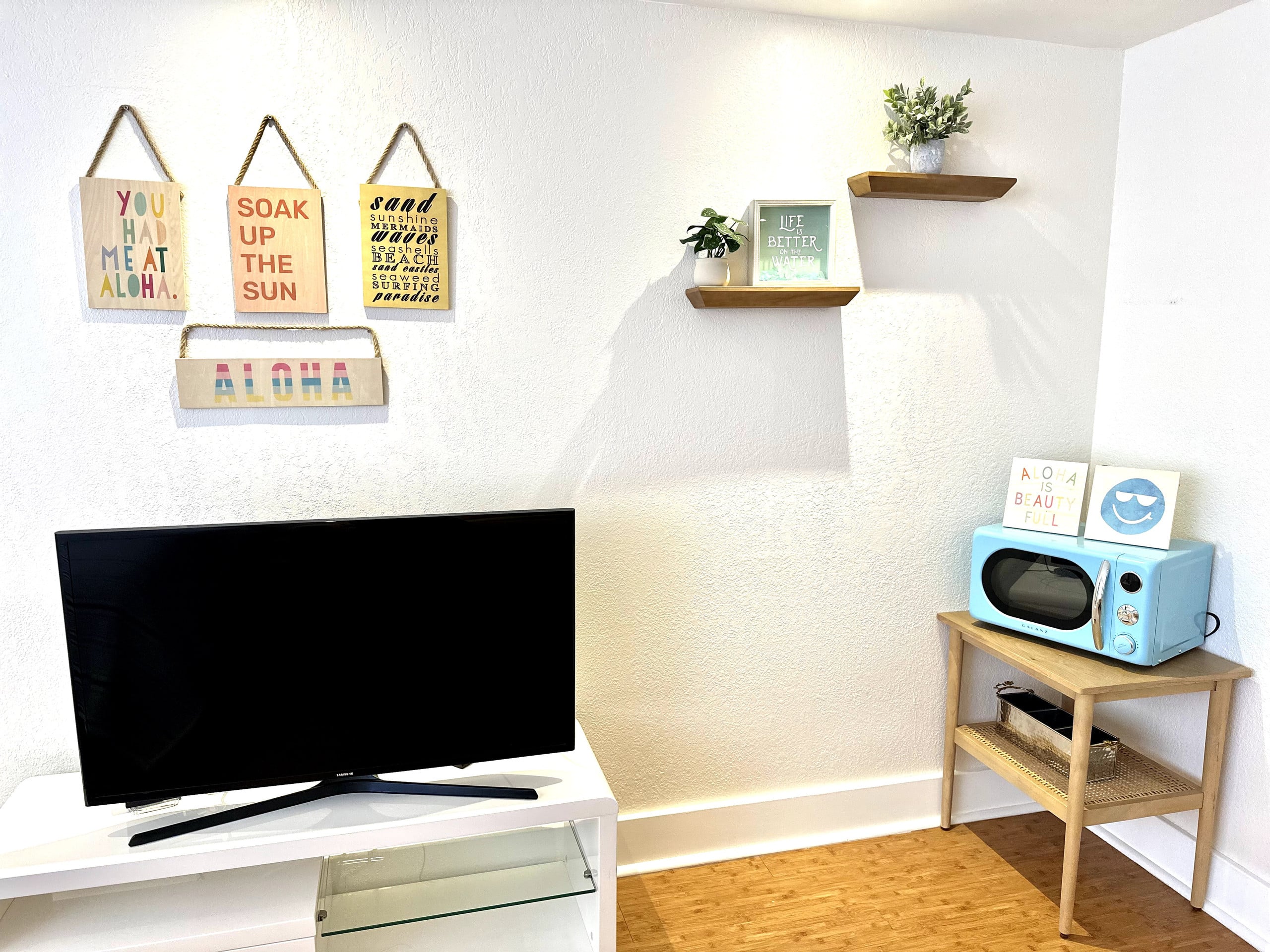 Condo in Honolulu · ★4.91 · Studio · 1 bed · 1 bath - Image 5