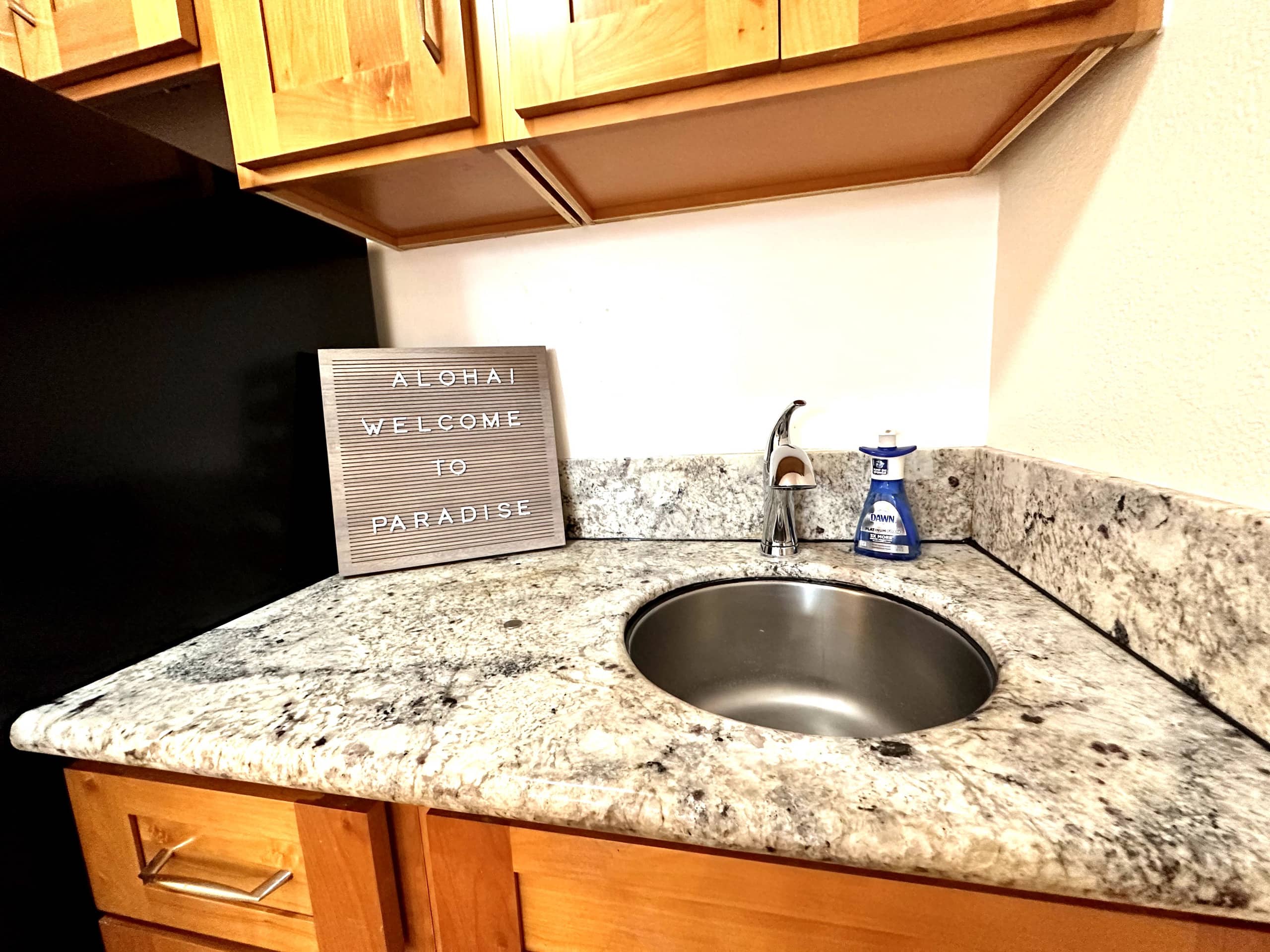Condo in Honolulu · ★4.91 · Studio · 1 bed · 1 bath - Image 21