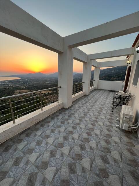 Villa with a Mediterranean sunset & magical view