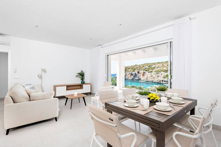 Villa Vista Turquesa by 3 Villas Menorca gallery image 3