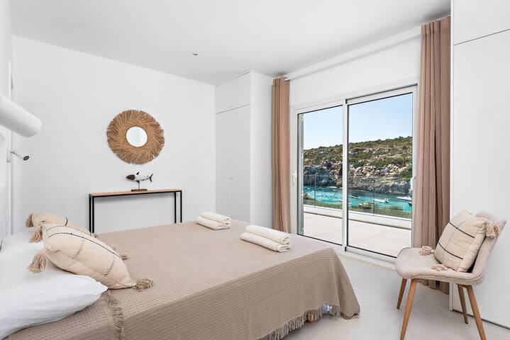 Villa Vista Turquesa by 3 Villas Menorca gallery image 4