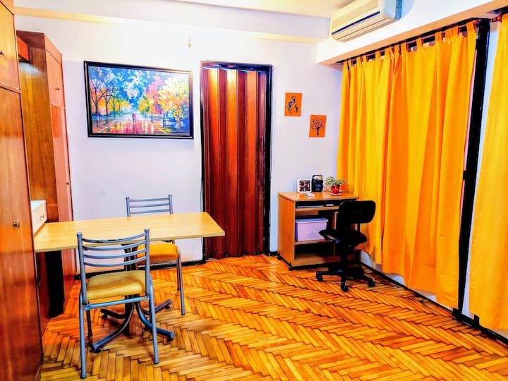 Monoambiente en Balvanera en 8° piso