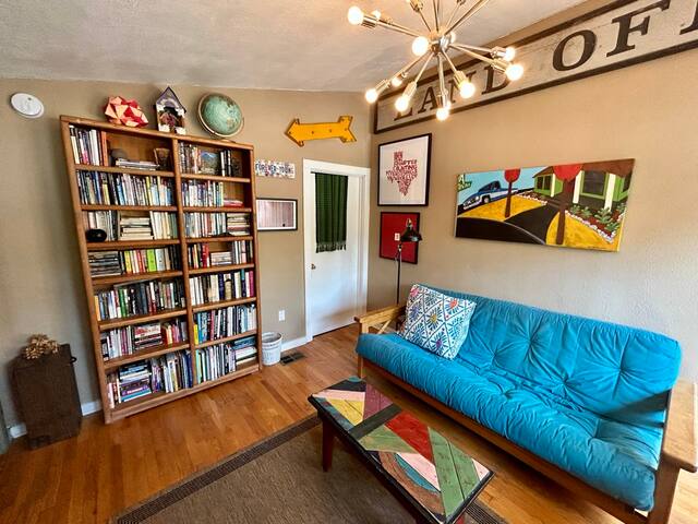 Art House in Heart of SoCo gallery image 3