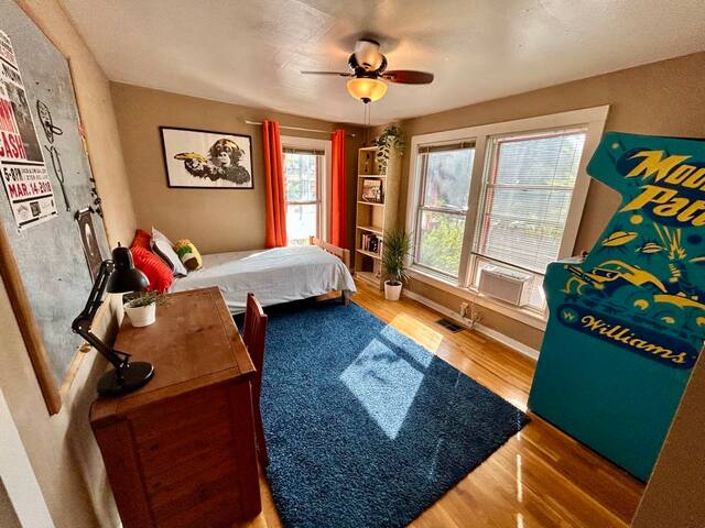 Art House in Heart of SoCo gallery image 5