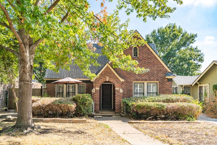Lower Greenville Cottage: M-Streets, SMU, Lakewood