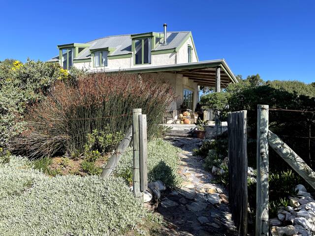 2 On Orca – unique beach cottage