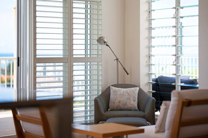 The White House – Spectacular Ocean Views gallery image 4