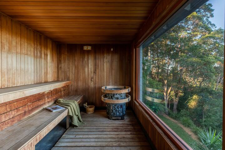 Coastal Haven Vista Retreat gallery image 3