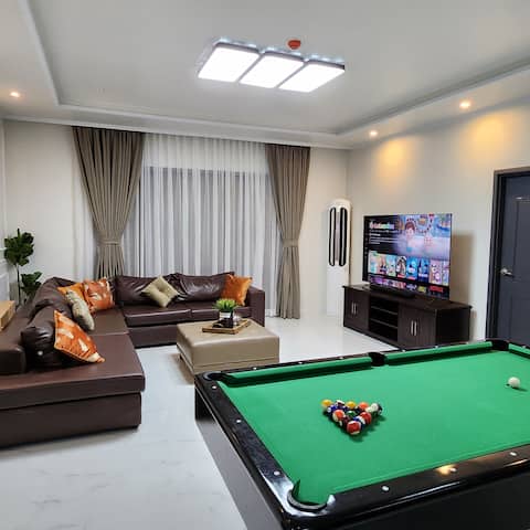 Ohana Haven Clark Big Groups, Billiards, Arcade