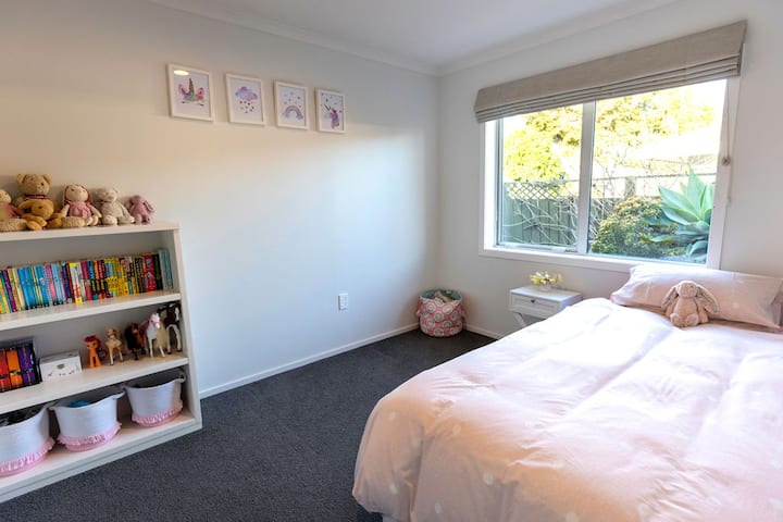 Letto singolo king size.