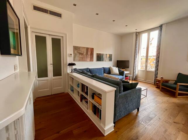 Elegante ed accogliente | Brera gallery image 5